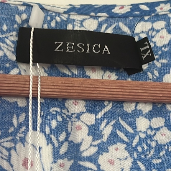 Zesica Wrap flora Dress Size XL NEW - Picture 5 of 9